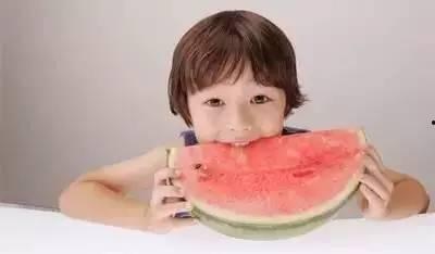 章鱼妹吃瓜吃到自己,意外发现自己竟成瓜王